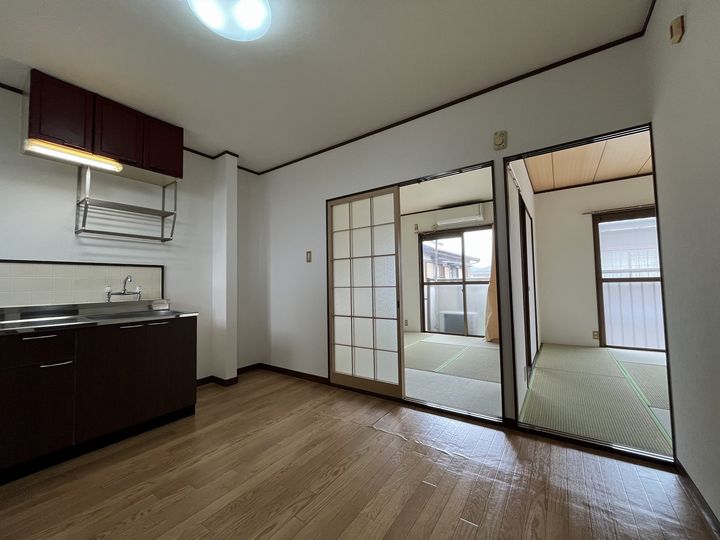 コスモハイツA102の内装