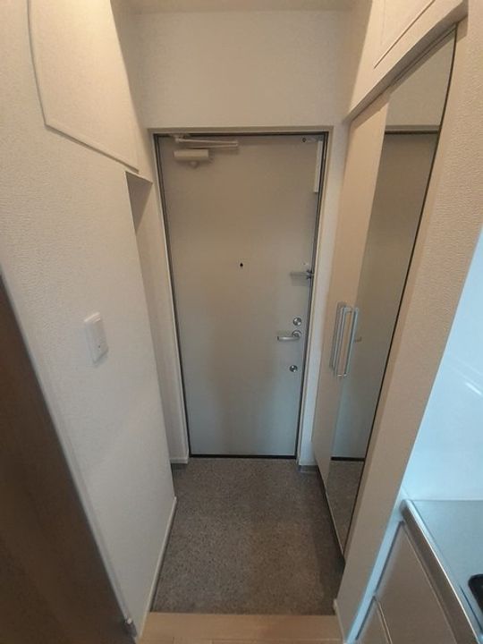 グランシュテルの玄関