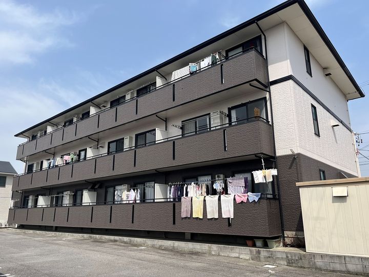 ハイカムール北浦203の外観