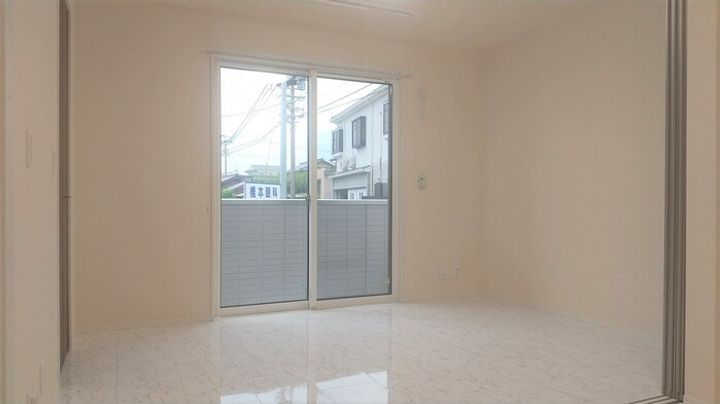 POTEAU DU 南屋敷103の内装