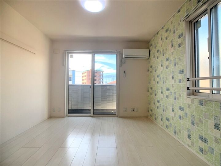 ラルーチェ310の居間