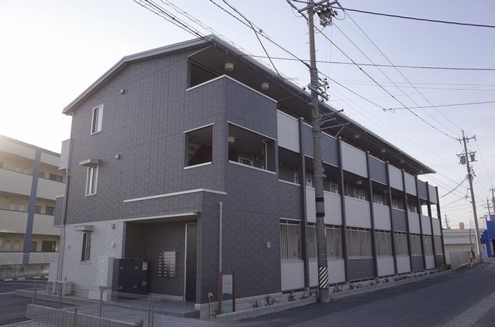 ラルーチェ310の外観