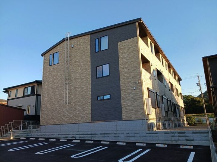 ヒカルサ岡崎蓑川町の外観