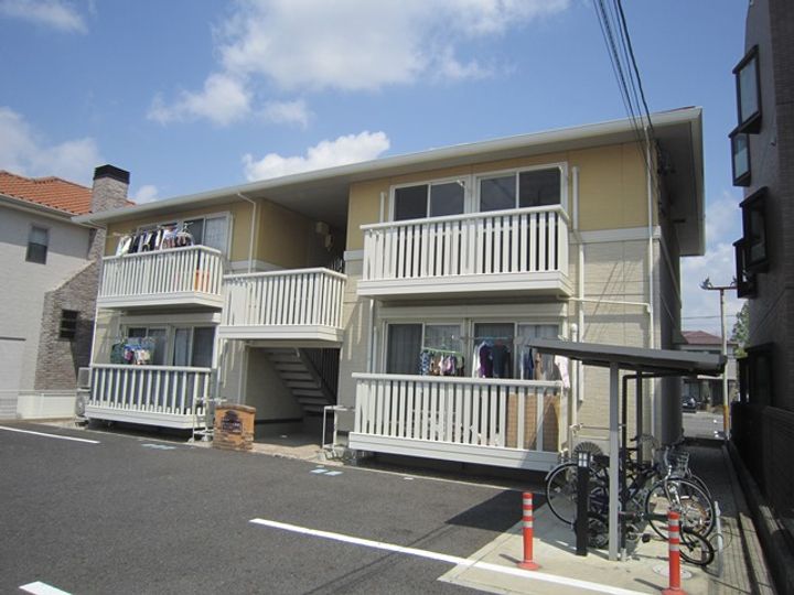 ロータスコート百々西の外観