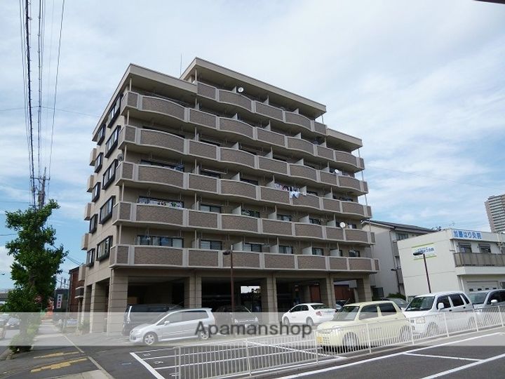 FOUR SEASONS203の外観