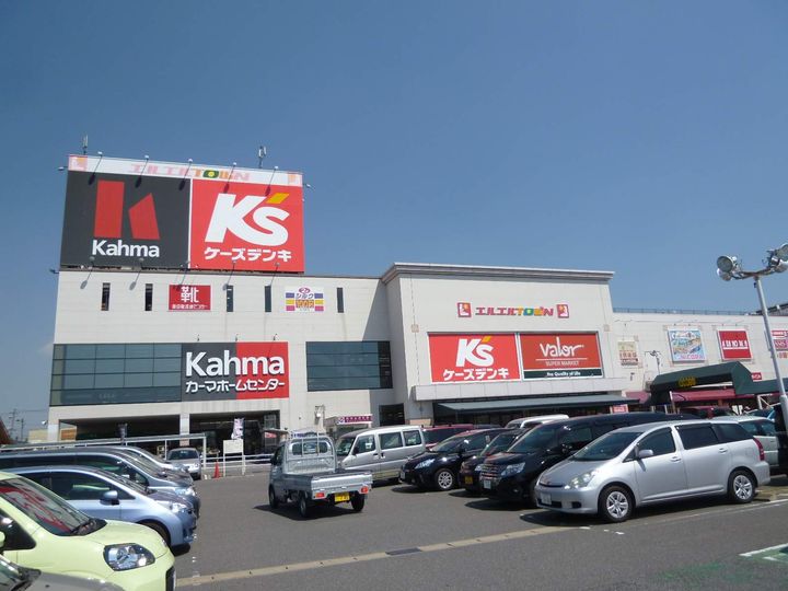 シャン・ド・フルールSの周辺