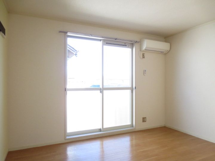 ブルーハイツ森C棟の居間