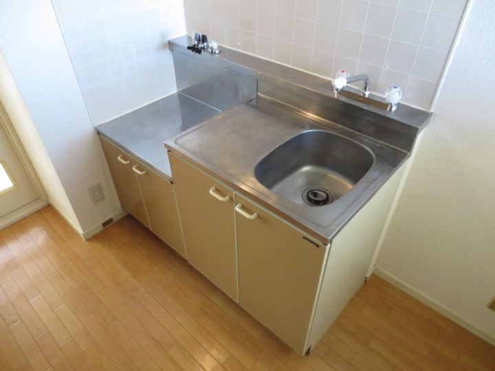 ブルーハイツ森C棟のキッチン