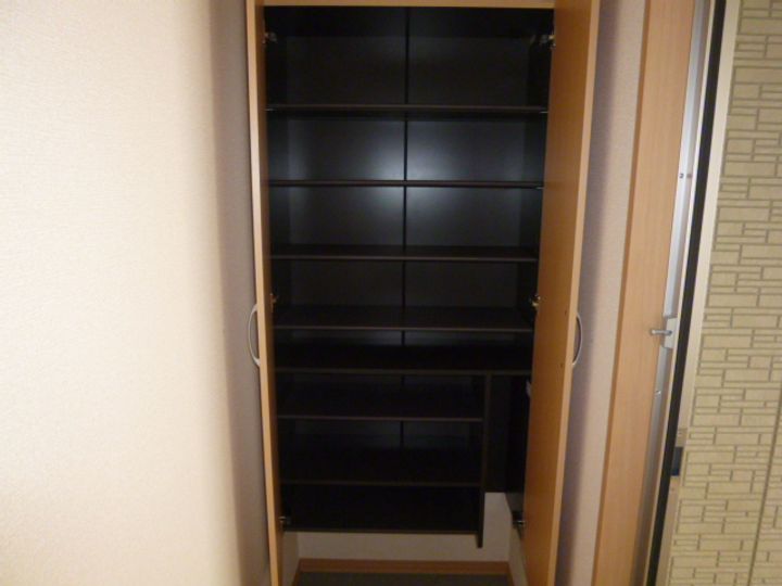 ルピナスの玄関