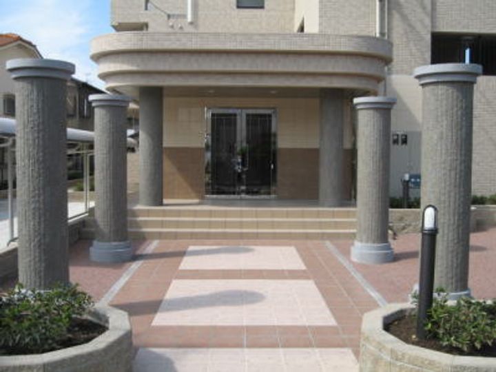 ザ・ウィング Sの外観