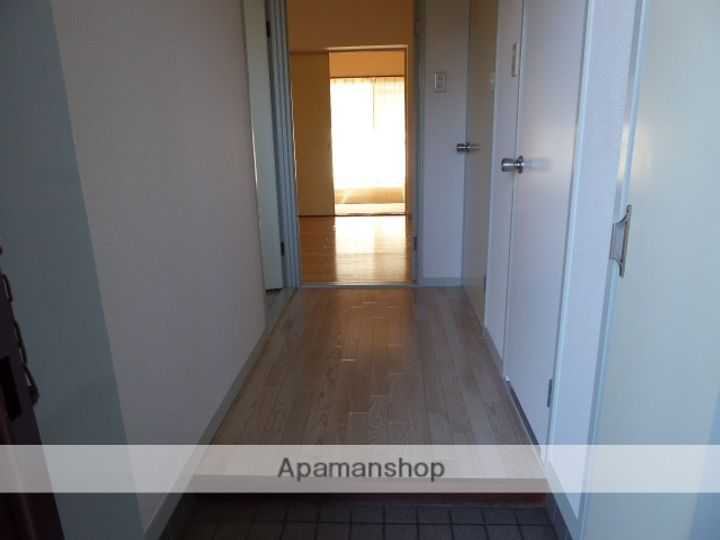 メゾン旭の玄関