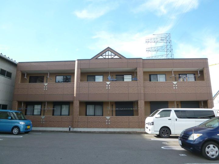 クオリティ パレスの外観