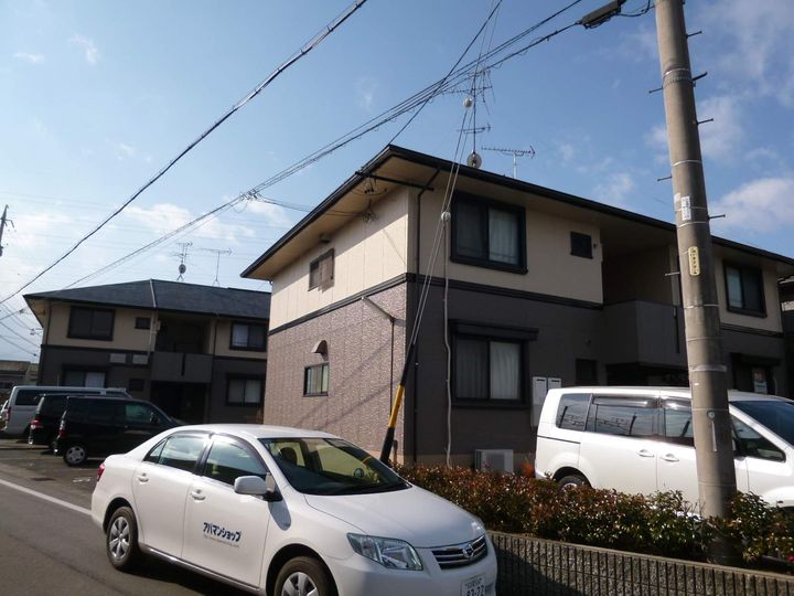 カムール高畑 Bの外観