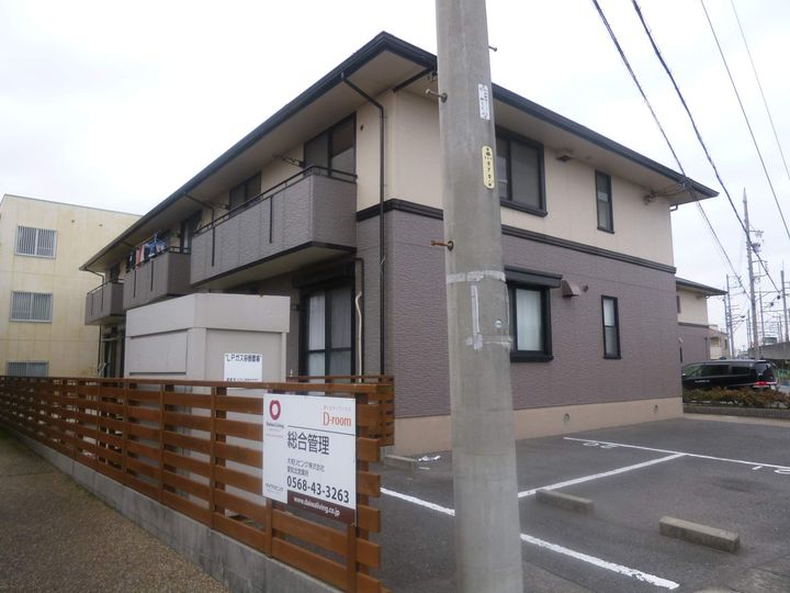 カムール高畑 Bの外観
