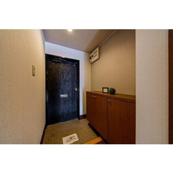 シーズンコート稲沢の玄関