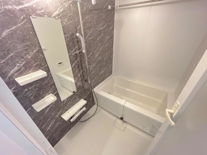 コンフォール門間Aの風呂