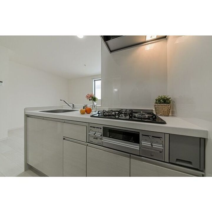 リーブルファイン一宮市乾町 1号棟のキッチン