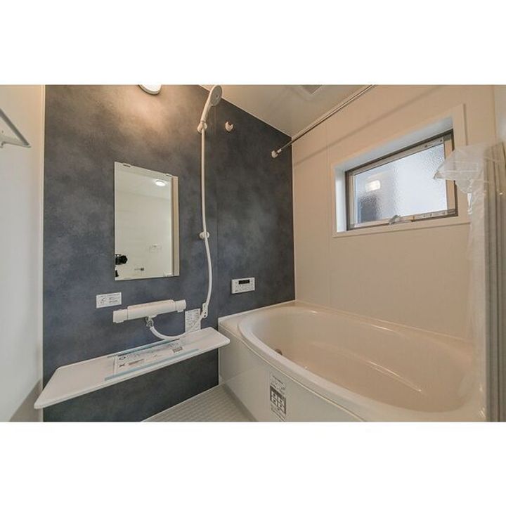 リーブルファイン一宮市乾町 1号棟の風呂