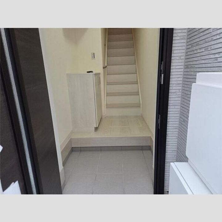 リーブルファイン一宮市乾町 1号棟の玄関