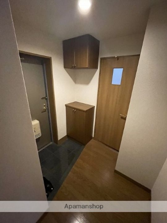 愛知県名古屋市北区楠4丁目の賃貸マンションの玄関