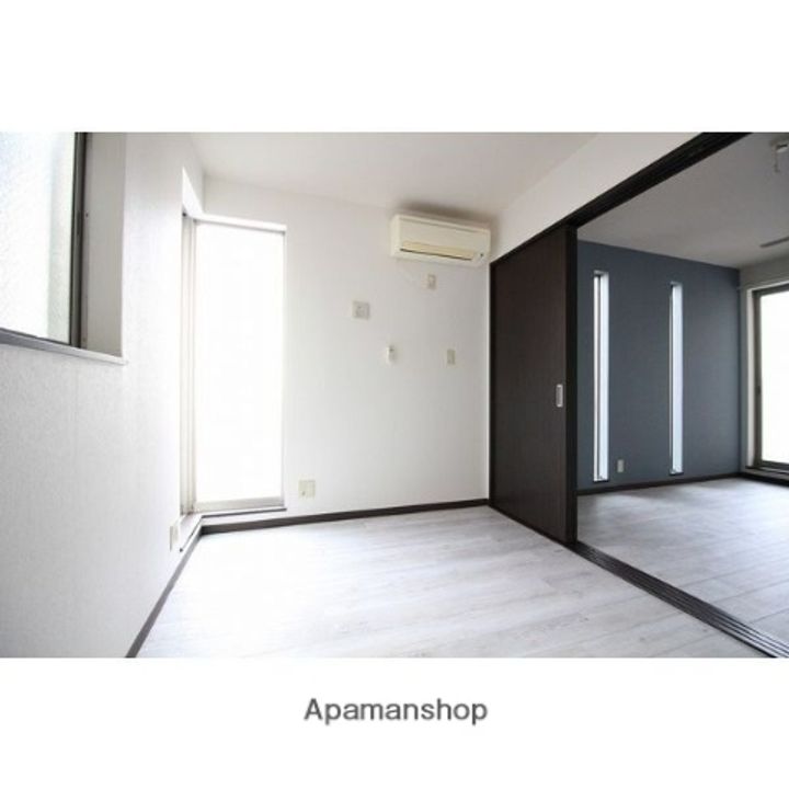 愛知県名古屋市北区上飯田南町5丁目の賃貸アパートの内装