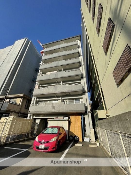愛知県名古屋市北区平安1丁目の賃貸マンションの外観