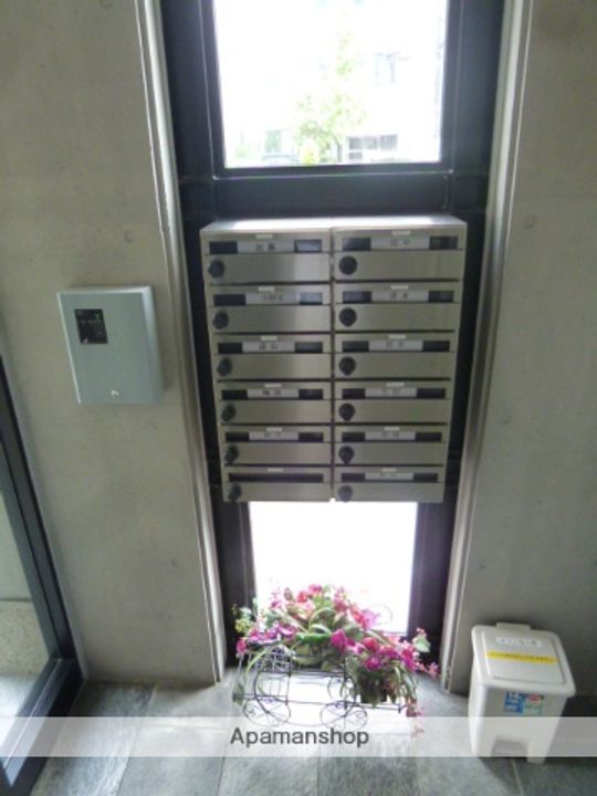愛知県名古屋市北区平安1丁目の賃貸マンションの外観