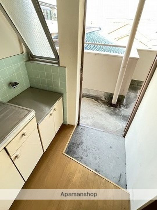 愛知県名古屋市北区福徳町2丁目の賃貸マンションの玄関