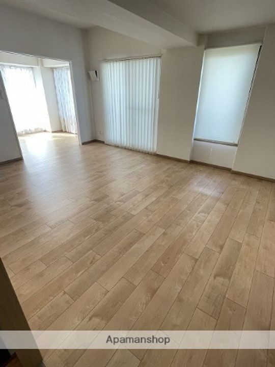 愛知県名古屋市東区出来町2丁目の賃貸マンションの内装