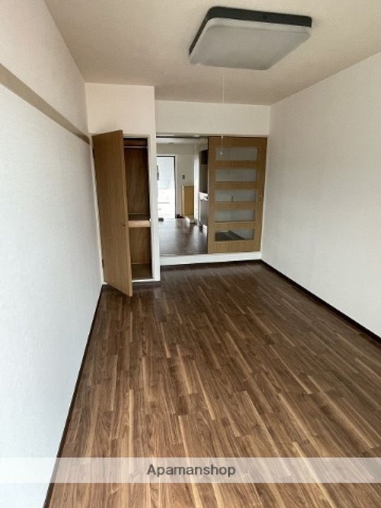 愛知県名古屋市北区楠味鋺5丁目の賃貸マンションの内装