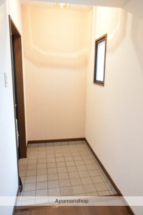 愛知県名古屋市北区鳩岡2丁目の賃貸マンションの内装