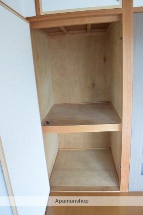 愛知県名古屋市北区真畔町の賃貸マンションの内装