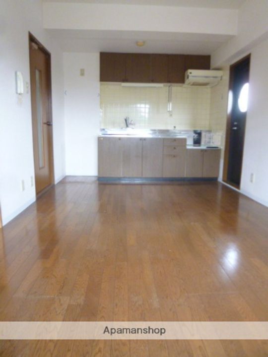 愛知県名古屋市北区柳原1丁目の賃貸マンションの居間