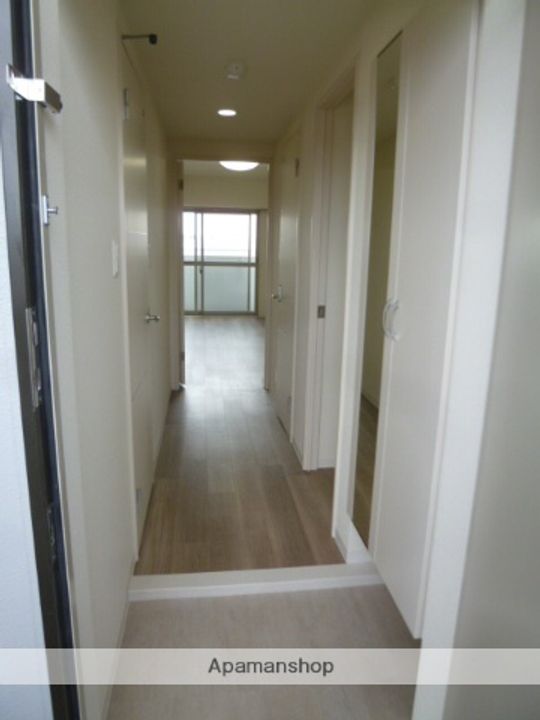 愛知県名古屋市北区辻町2丁目の賃貸マンションの玄関