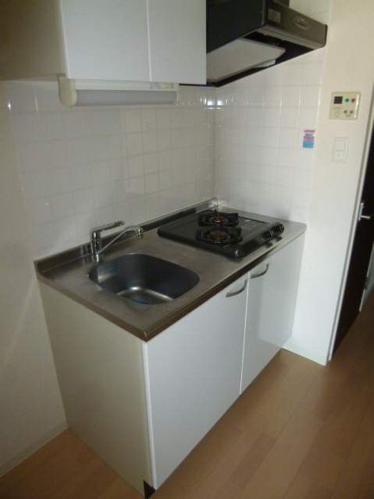 愛知県名古屋市北区大曽根1丁目の賃貸マンションのキッチン