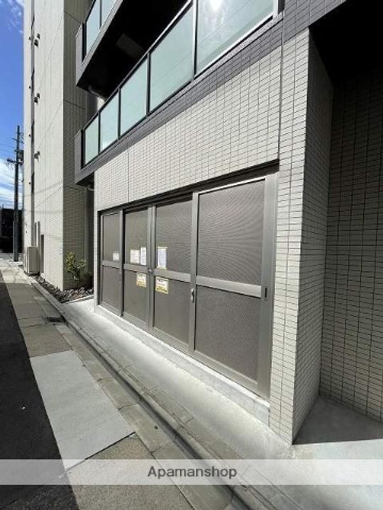 愛知県名古屋市北区志賀本通1丁目の賃貸マンションの外観
