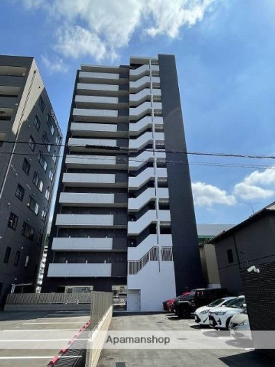 愛知県名古屋市北区黒川本通5丁目の賃貸マンションの外観