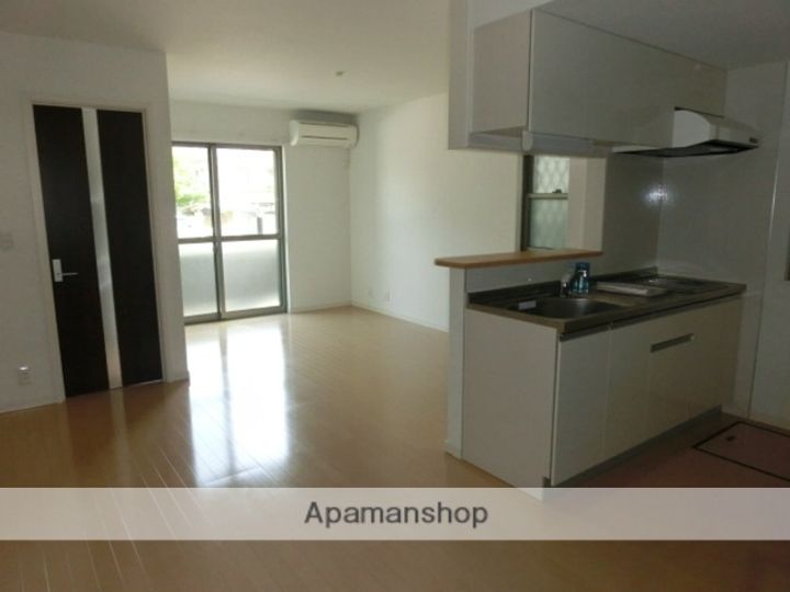 愛知県名古屋市北区柳原2丁目の賃貸アパートの居間