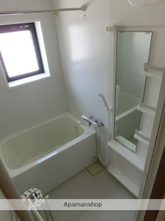 愛知県名古屋市北区御成通3丁目の賃貸マンションの風呂