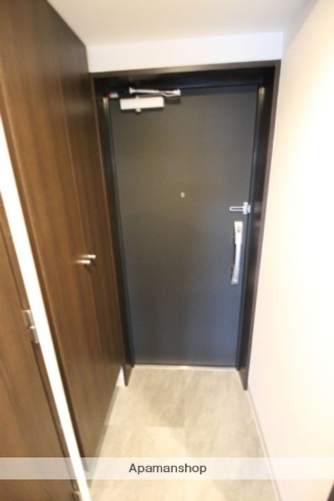 愛知県名古屋市中川区高畑4丁目の賃貸マンションの玄関