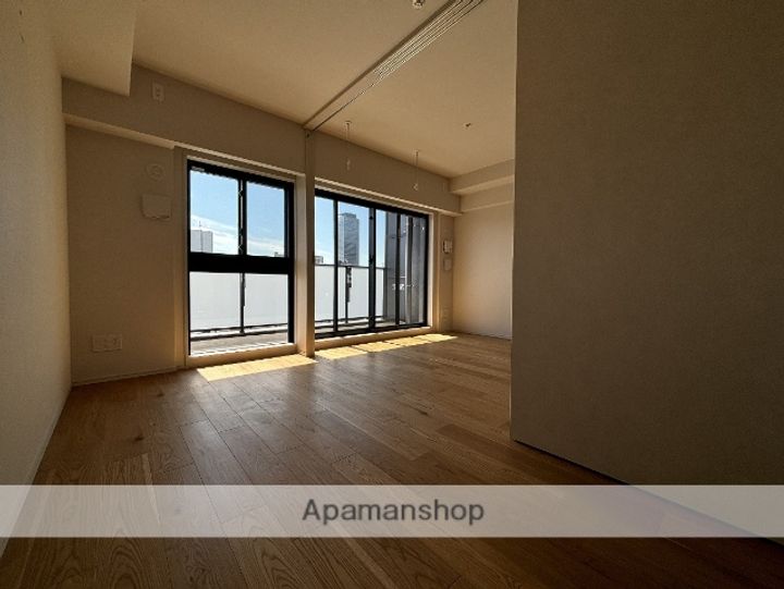 愛知県名古屋市西区那古野1丁目の賃貸マンションの居間