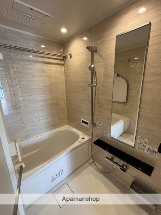 愛知県名古屋市西区那古野1丁目の賃貸マンションの風呂