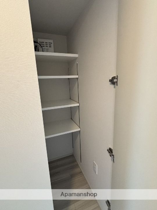 愛知県名古屋市西区那古野1丁目の賃貸マンションの内装