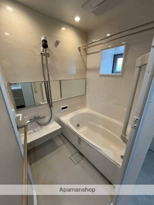 ALIVIS金山EAST「アリヴィスカナヤマイースト」の風呂