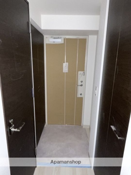 エステムコート名古屋ライブゲートの玄関