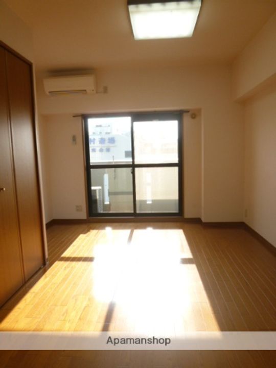 太閤通マンションの居間