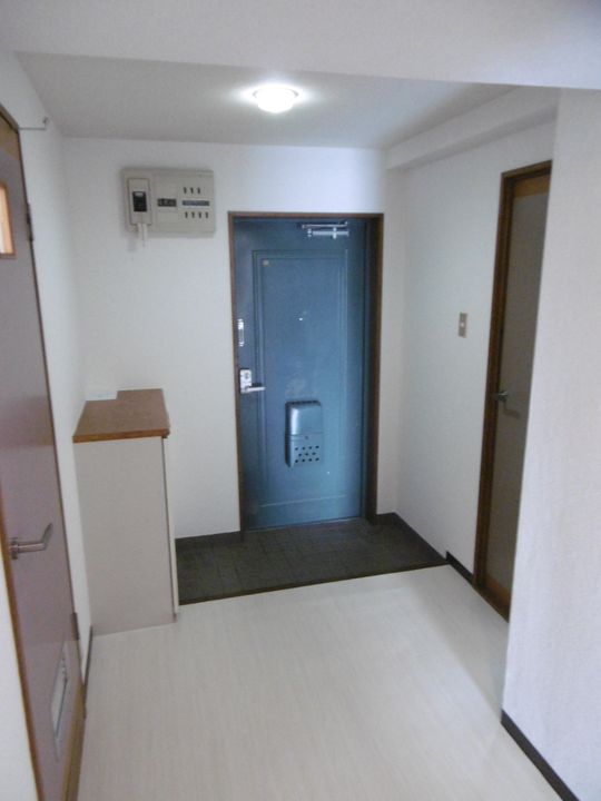 アネックス91の玄関