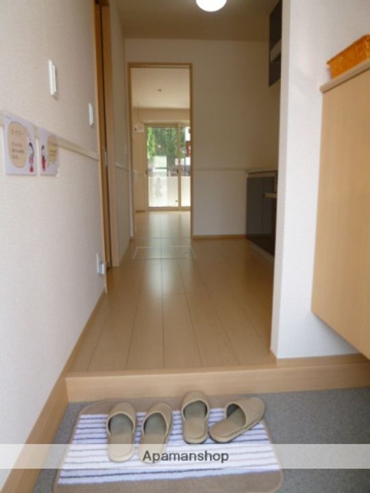 サンウィング A棟の玄関