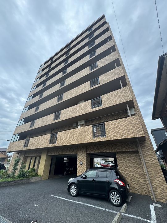 HAU,OLIの外観