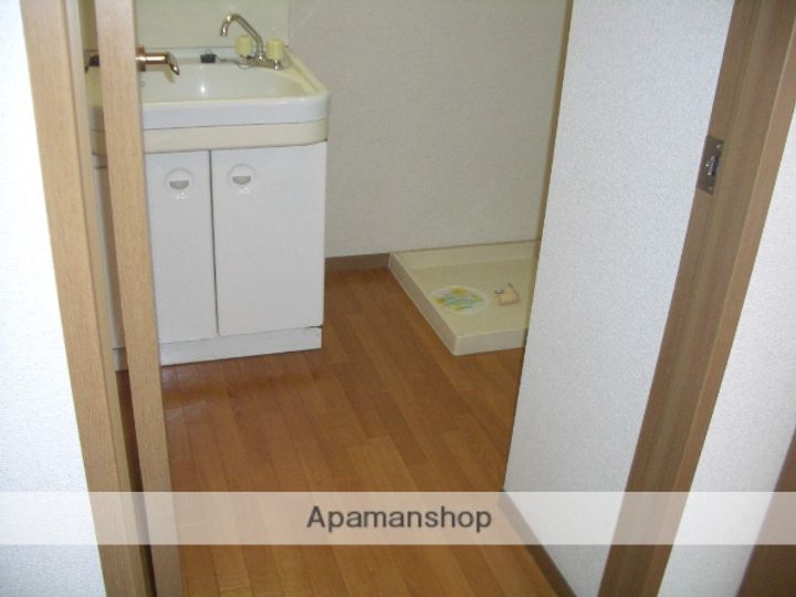 ビューラー丸山の内装